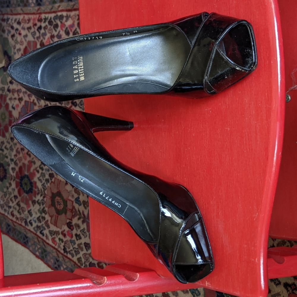 Stuart Weitzman black criss cross heels, 7.5